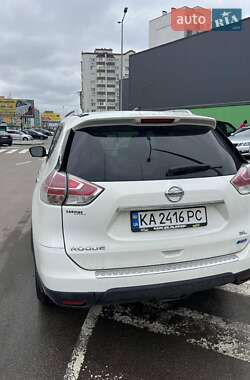 Внедорожник / Кроссовер Nissan Rogue 2014 в 