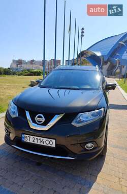 Внедорожник / Кроссовер Nissan Rogue 2014 в 