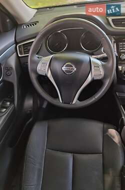 Внедорожник / Кроссовер Nissan Rogue 2014 в 