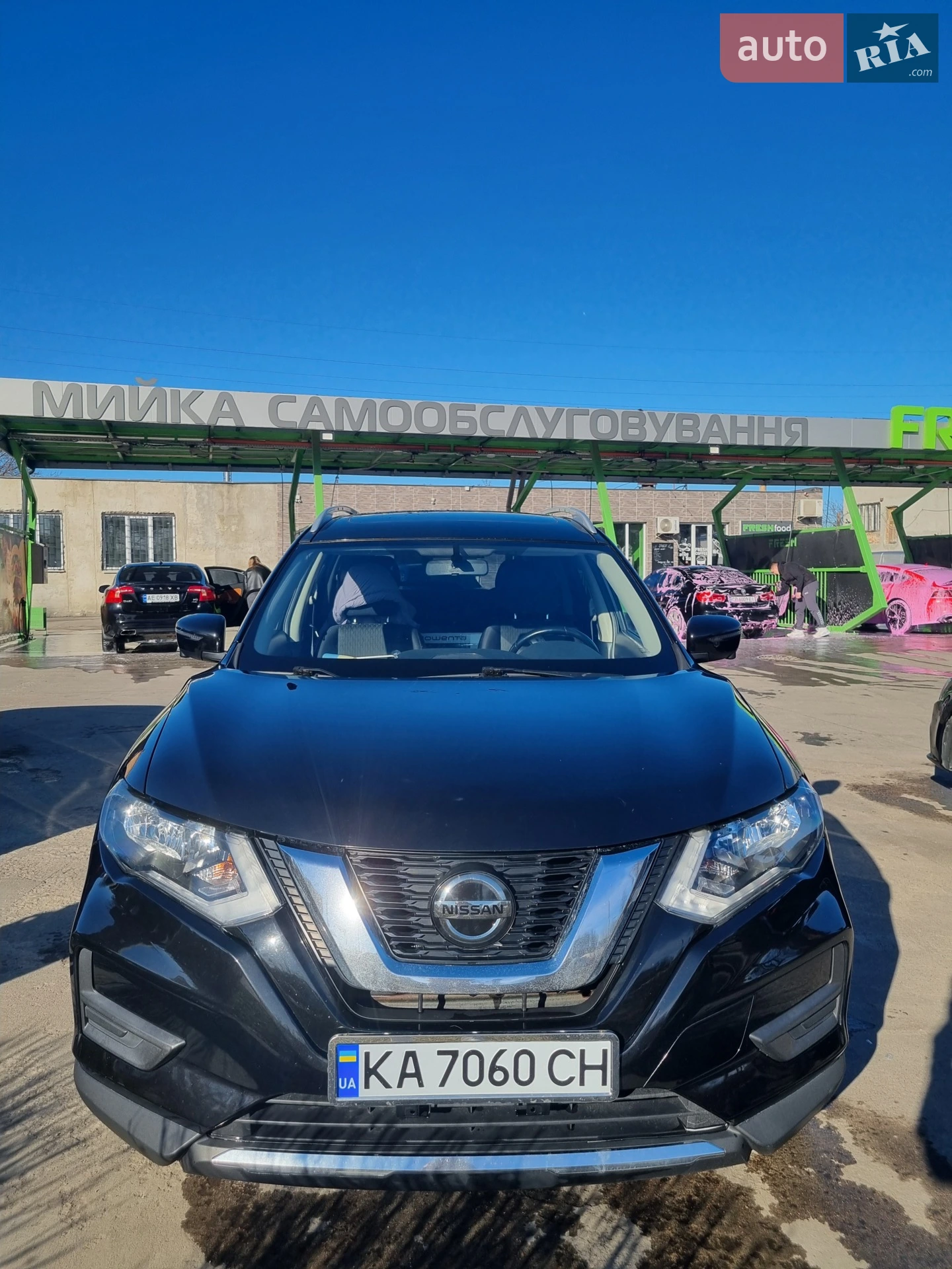 2017 Nissan Rogue - фото 1