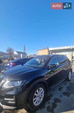 Внедорожник / Кроссовер Nissan Rogue 2017 в Чернигове