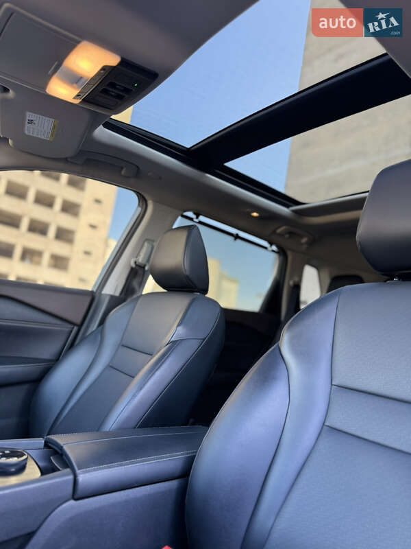 Позашляховик / Кросовер Nissan Rogue 2022 в Тернополі