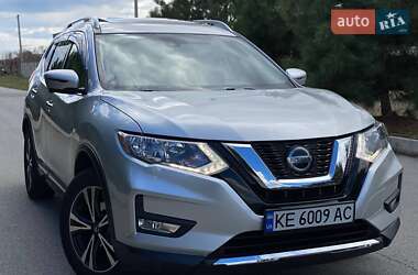 Позашляховик / Кросовер Nissan Rogue 2018 в Дніпрі