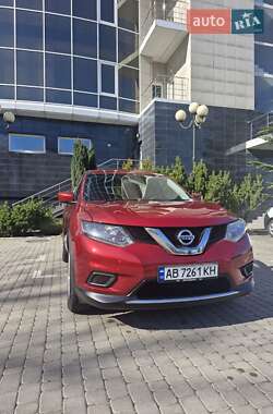 Внедорожник / Кроссовер Nissan Rogue 2016 в 
