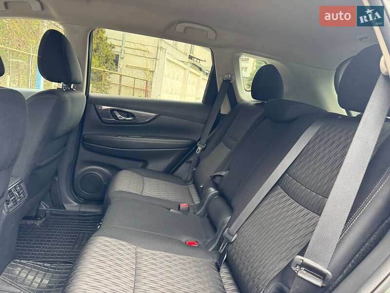 Внедорожник / Кроссовер Nissan Rogue 2018 в Одессе