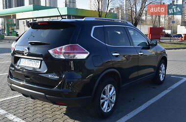 Внедорожник / Кроссовер Nissan Rogue 2016 в 