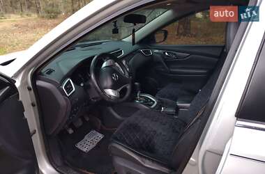 Внедорожник / Кроссовер Nissan Rogue 2016 в 