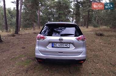 Внедорожник / Кроссовер Nissan Rogue 2016 в 