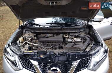 Внедорожник / Кроссовер Nissan Rogue 2016 в 