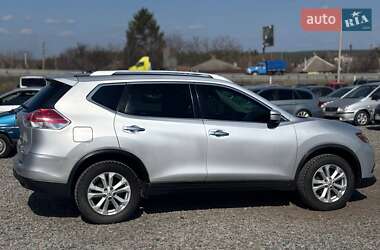 Внедорожник / Кроссовер Nissan Rogue 2016 в 