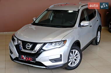 Внедорожник / Кроссовер Nissan Rogue 2020 в 