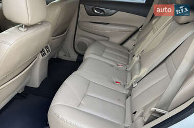 Внедорожник / Кроссовер Nissan Rogue 2015 в 