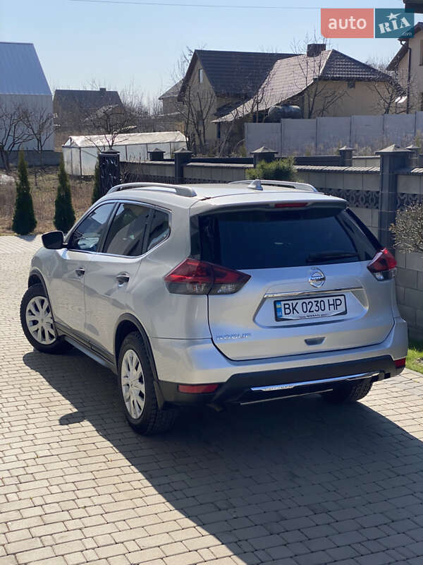 Позашляховик / Кросовер Nissan Rogue 2018 в Рівному