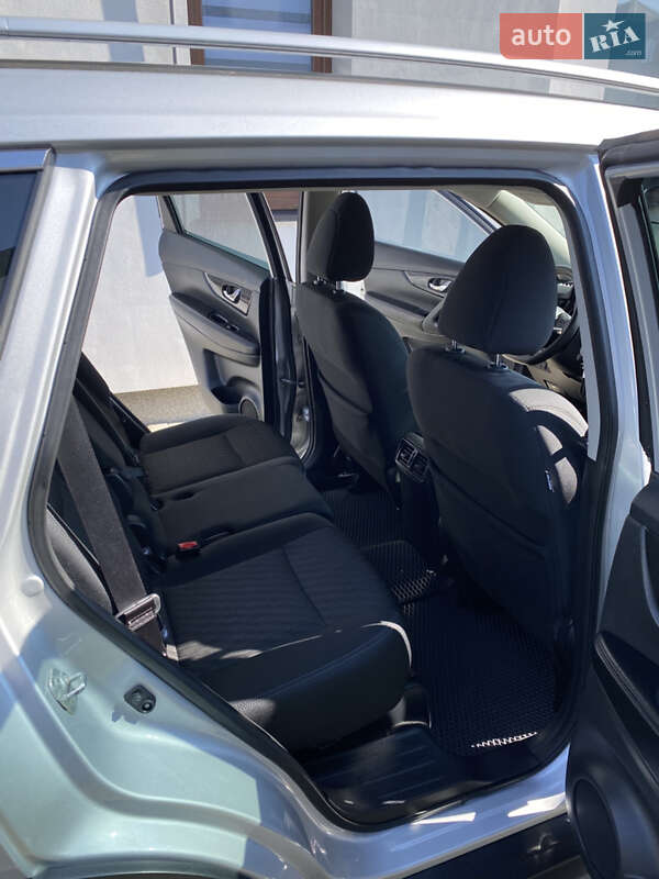 Позашляховик / Кросовер Nissan Rogue 2018 в Рівному