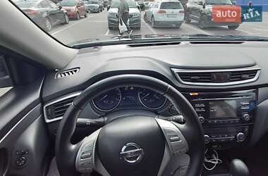 Внедорожник / Кроссовер Nissan Rogue 2016 в 