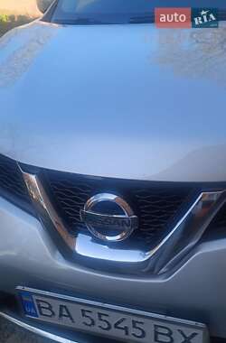 Внедорожник / Кроссовер Nissan Rogue 2016 в 