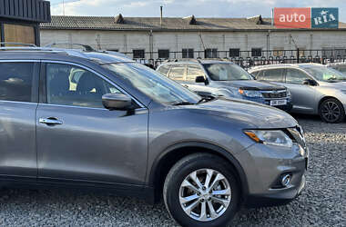 Внедорожник / Кроссовер Nissan Rogue 2016 в 