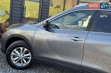 Внедорожник / Кроссовер Nissan Rogue 2016 в 