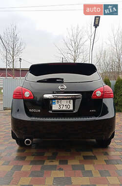 Позашляховик / Кросовер Nissan Rogue 2012 в 