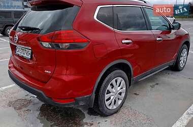 Позашляховик / Кросовер Nissan Rogue 2017 в Черкасах