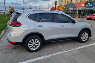 Позашляховик / Кросовер Nissan Rogue 2018 в 