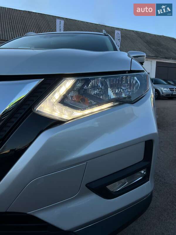 Внедорожник / Кроссовер Nissan Rogue 2019 в Чернигове