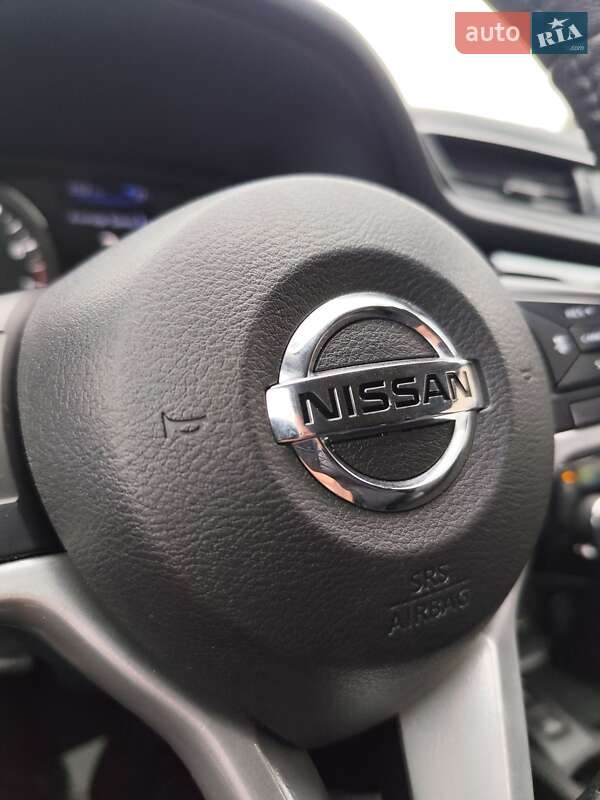 Внедорожник / Кроссовер Nissan Rogue 2019 в Чернигове