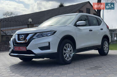 Позашляховик / Кросовер Nissan Rogue 2019 в 