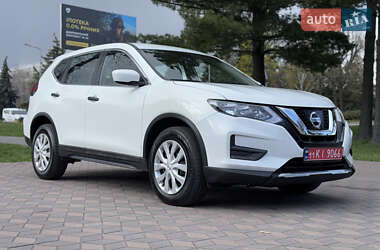 Позашляховик / Кросовер Nissan Rogue 2019 в 