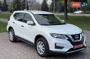 Позашляховик / Кросовер Nissan Rogue 2019 в 