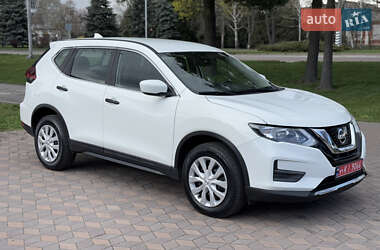 Позашляховик / Кросовер Nissan Rogue 2019 в 