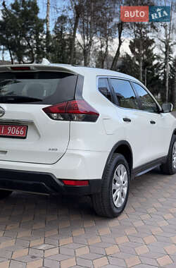 Позашляховик / Кросовер Nissan Rogue 2019 в 