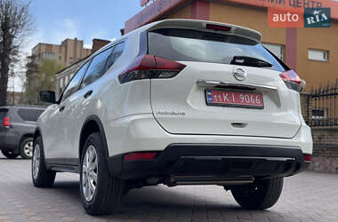 Позашляховик / Кросовер Nissan Rogue 2019 в 