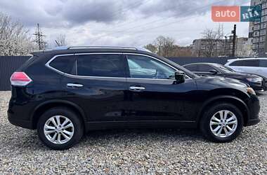 Позашляховик / Кросовер Nissan Rogue 2015 в Івано-Франківську