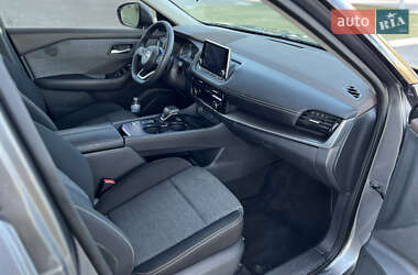 Внедорожник / Кроссовер Nissan Rogue 2021 в 