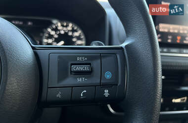 Внедорожник / Кроссовер Nissan Rogue 2021 в 