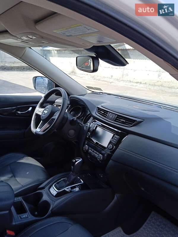 Позашляховик / Кросовер Nissan Rogue 2019 в Тернополі