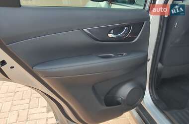 Внедорожник / Кроссовер Nissan Rogue 2019 в 