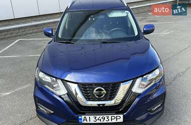 Внедорожник / Кроссовер Nissan Rogue 2018 в 