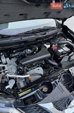 Внедорожник / Кроссовер Nissan Rogue 2014 в 