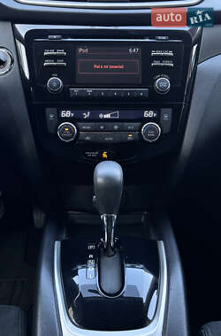 Внедорожник / Кроссовер Nissan Rogue 2014 в 