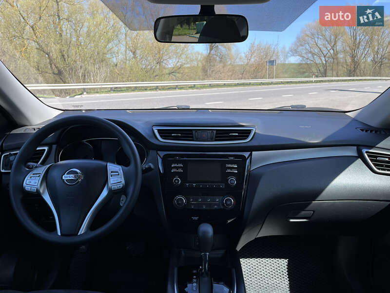 Позашляховик / Кросовер Nissan Rogue 2015 в Тернополі