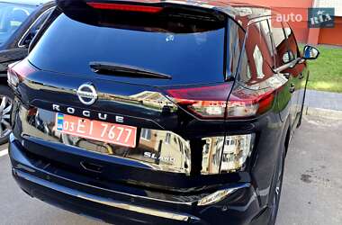 Внедорожник / Кроссовер Nissan Rogue 2022 в 