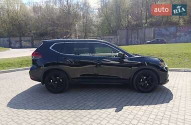 Внедорожник / Кроссовер Nissan Rogue 2017 в 