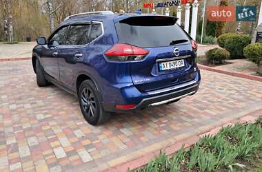 Внедорожник / Кроссовер Nissan Rogue 2018 в 