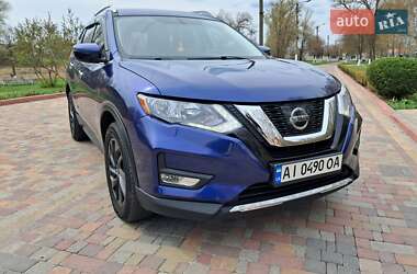 Внедорожник / Кроссовер Nissan Rogue 2018 в 