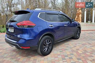 Внедорожник / Кроссовер Nissan Rogue 2018 в 