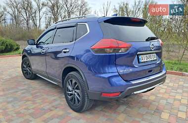 Внедорожник / Кроссовер Nissan Rogue 2018 в 