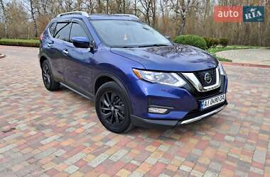 Внедорожник / Кроссовер Nissan Rogue 2018 в 