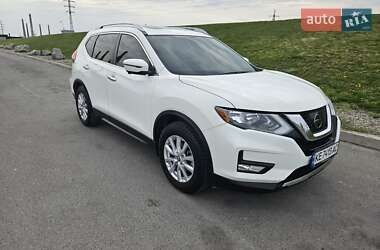 Внедорожник / Кроссовер Nissan Rogue 2017 в 